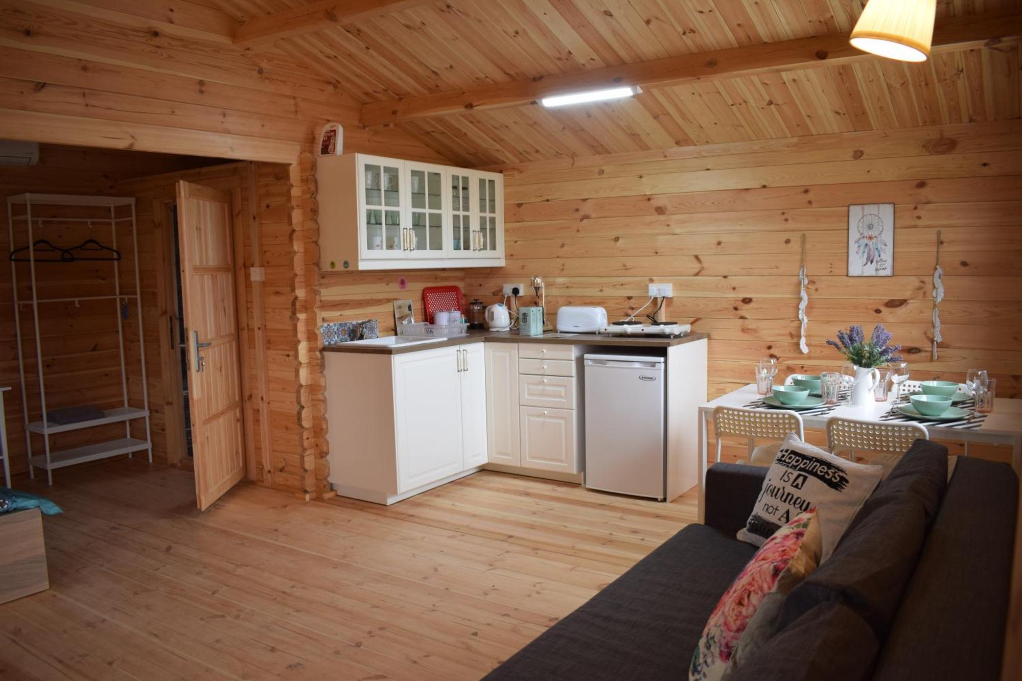 Cyprus Glamping Park Hotel Agios Theodoros ภายนอก รูปภาพ